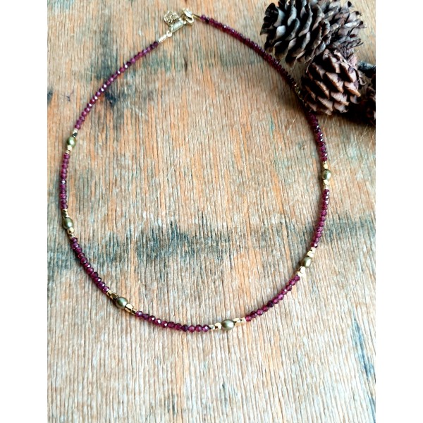 Hanka IN kaklo papuošalas "Choker" su granatu ir perlais